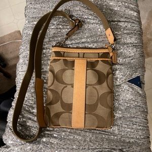 Coach Messenger bag classic tan and brown